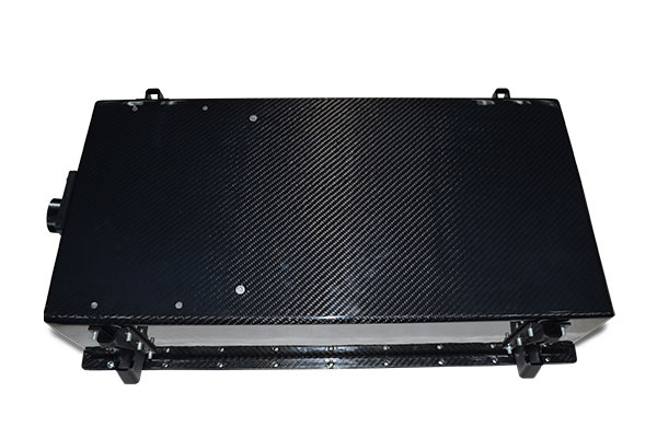 碳纤维电池箱体，汽车碳纤维电池箱体应用