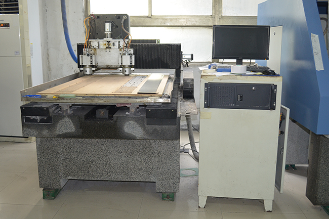 切割碳纤维板应该注意哪些?