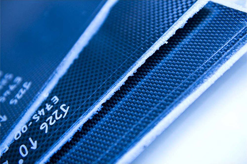 碳纤维板能做到1cm厚吗?