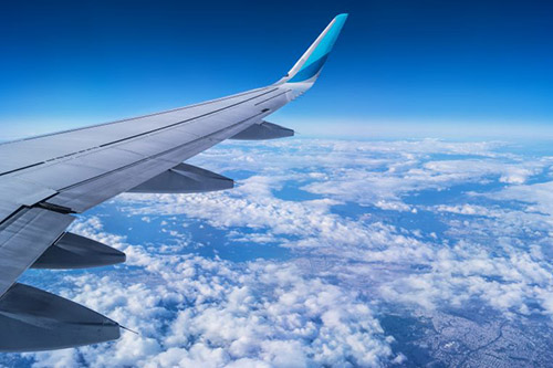 碳纤维复合材料制作机翼可行吗?