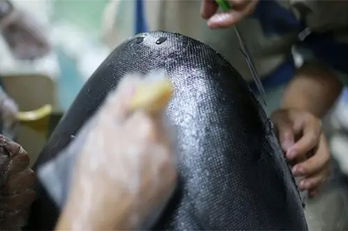 碳纤维管适合用手糊工制作吗?